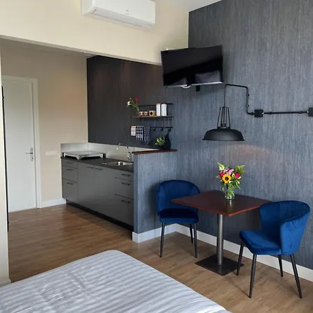 Apartment De Tien Wilgen Oosterblokker